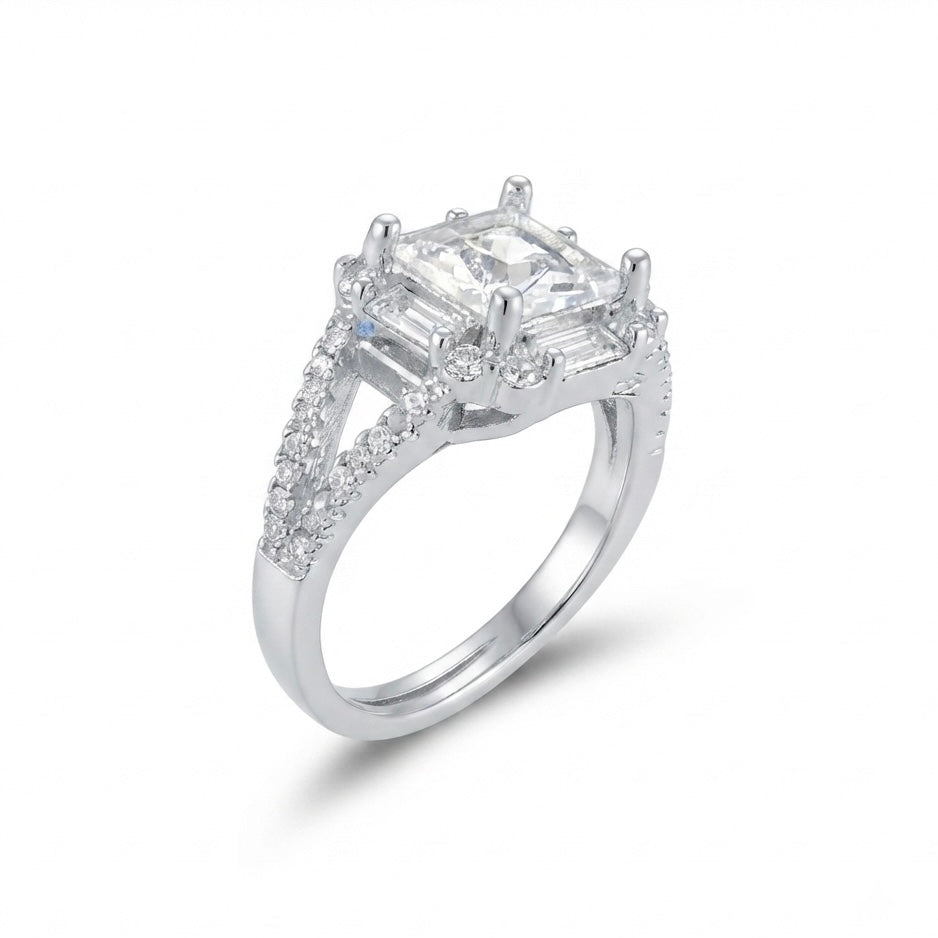 VELORA RING