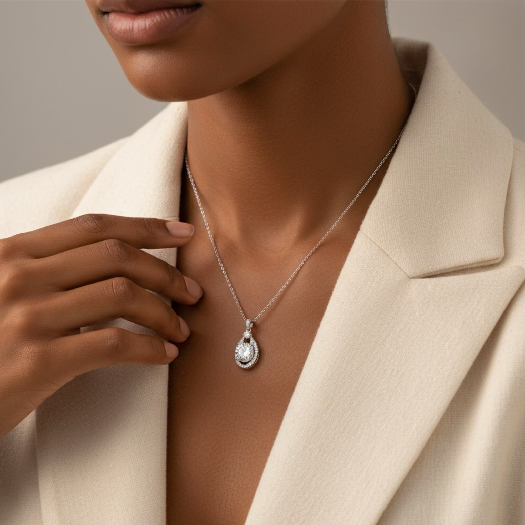 ORVIX PENDANT