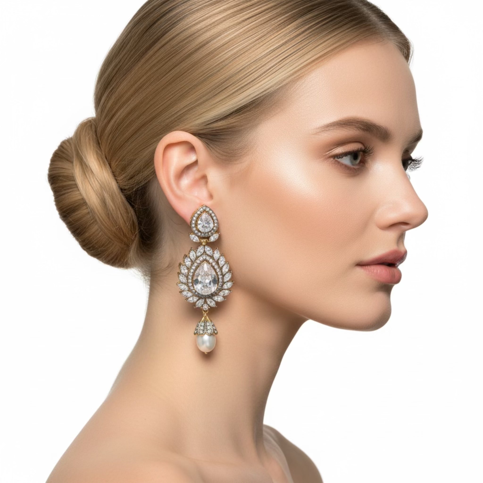 AVIRA EARRINGS