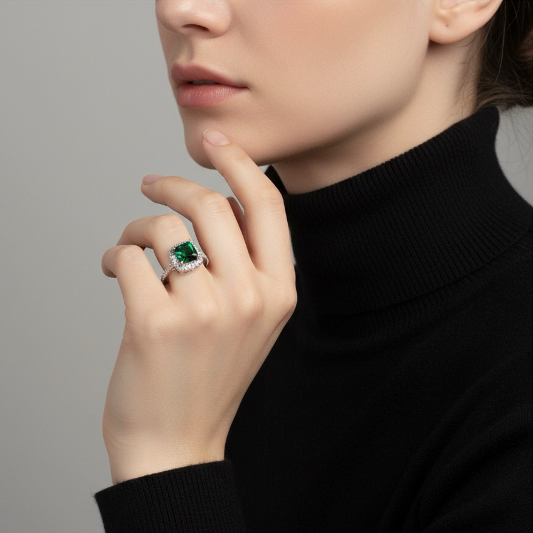 NEE RING