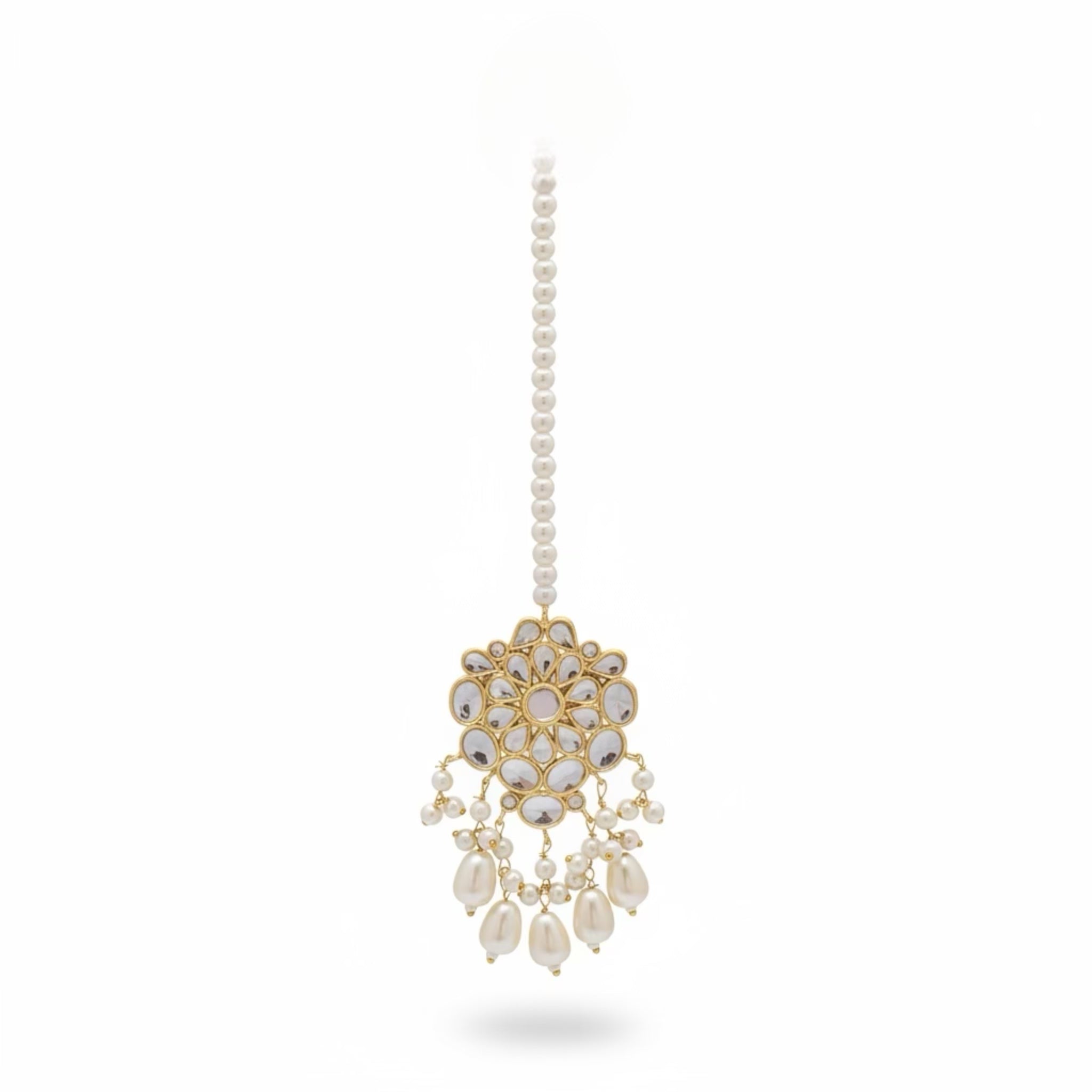 THE PERL NECKLACE