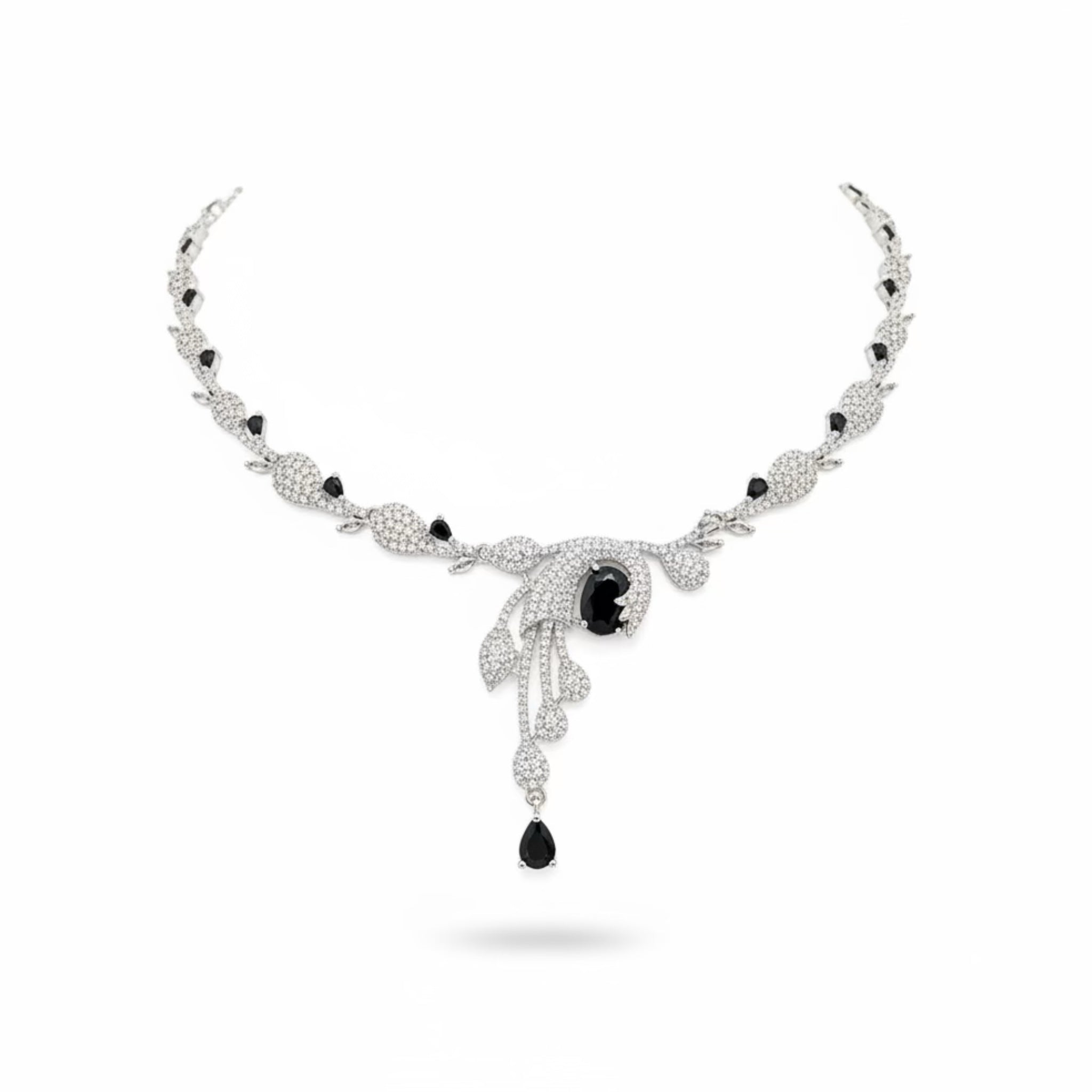 REVERIE NECKLACE