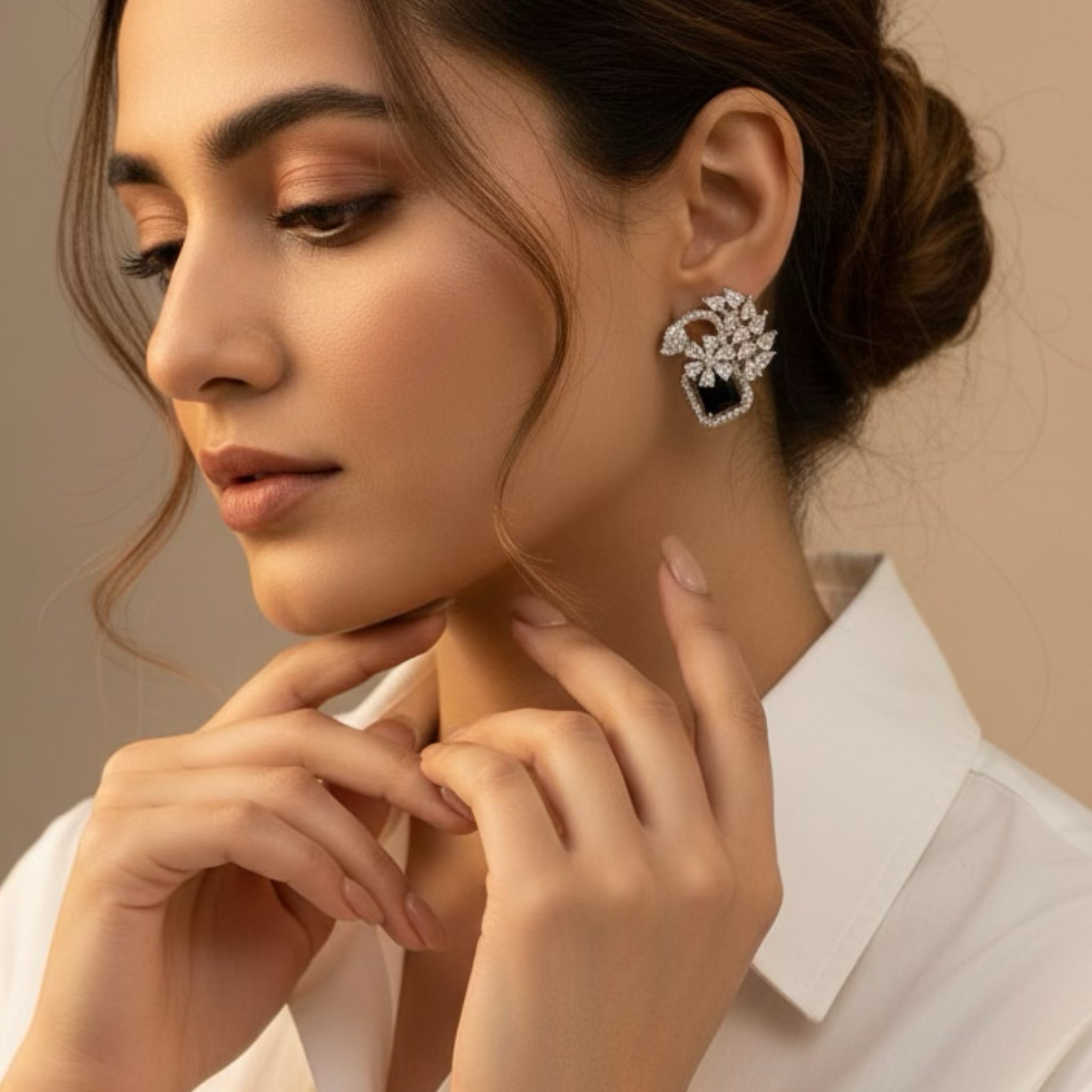 AVEXA EARRINGS